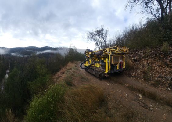 track-mounted-drill-rig-regional-Victoria 564 x 400 Track-mounted diamond drill rig navigating difficult terrain for a resource definition project in Regional Victoria